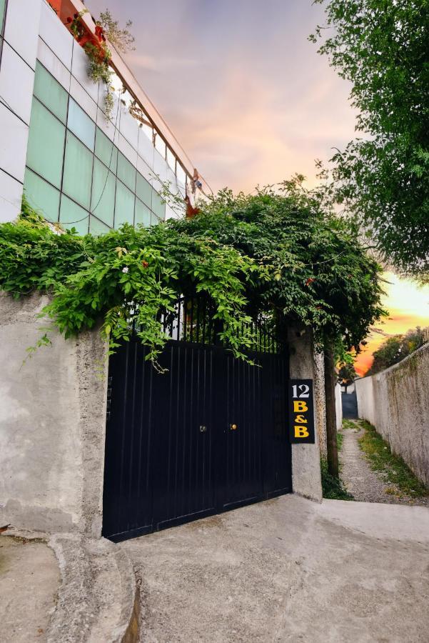 12 B&B Шкодер Экстерьер фото